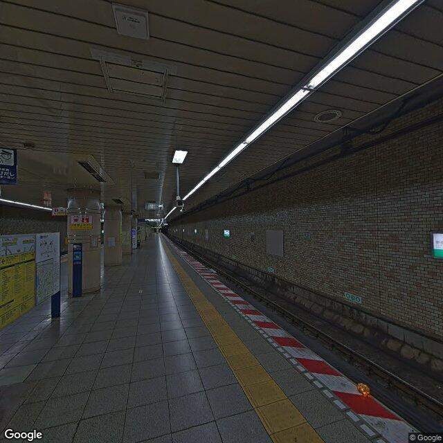 目印1：南 方向に 都道452号 を進む